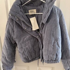 Ashley by 26 International Crop Puffy jacket Sz L New